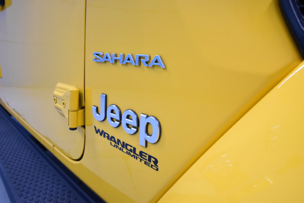 Used 2020 Jeep Wrangler Unlimited Sahara AWD/4WD image 37
