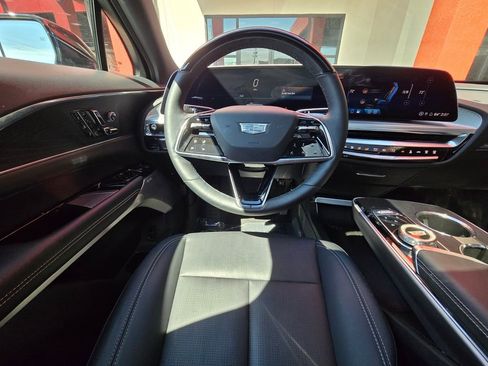 Used 2024 Cadillac Lyriq Luxury w/ LPO, Floor Liner Package image 21