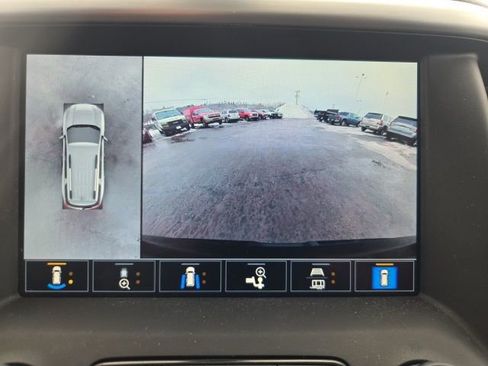 Used 2023 GMC Acadia SLT w/ Technology Package image 39