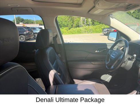 Used 2020 GMC Acadia Denali w/ Denali Ultimate Package AWD/4WD image 15