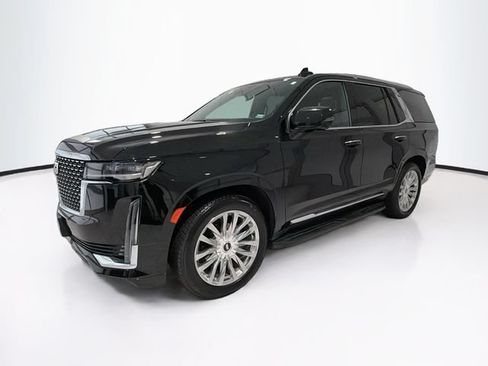 Used 2023 Cadillac Escalade Premium Luxury w/ Performance Package AWD/4WD image 3