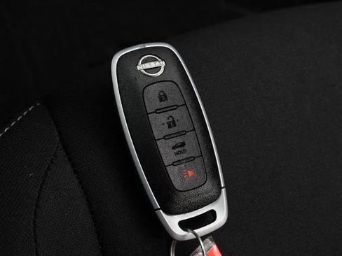 Certified 2025 Nissan Sentra SV image 30