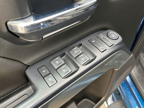 Used 2018 Chevrolet Silverado 1500 LT w/ All Star Edition image 24