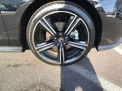 Used 2024 Honda Accord Sport image 5