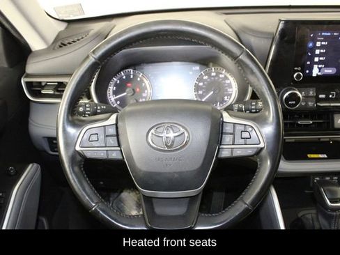 Used 2023 Toyota Highlander XLE image 24