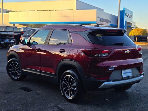 Used 2025 Chevrolet TrailBlazer LT image 13