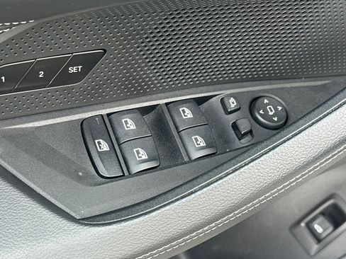 Used 2023 BMW i4 eDrive40 image 13