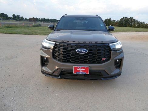 New 2026 Ford Explorer ST w/ Sun And Sound Package AWD/4WD image 9