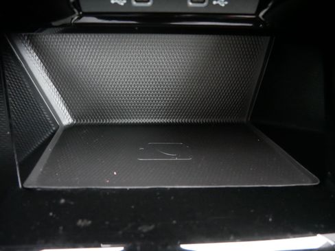 Certified 2023 Volkswagen GTI SE image 27