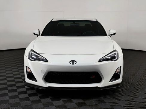 Used 2016 Scion FR-S image 4