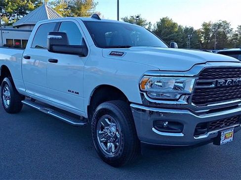 Used 2024 RAM 2500 Big Horn w/ Bed Utility Group image 3