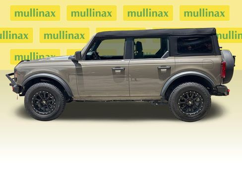 Used 2025 Ford Bronco 4-Door AWD/4WD image 11
