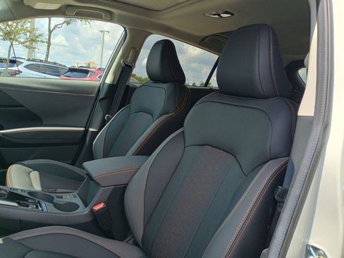 New 2025 Subaru Crosstrek 2.5i Limited w/ Popular Package #3A image 11