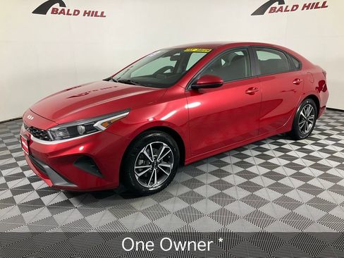 Certified 2023 Kia Forte LXS image 4