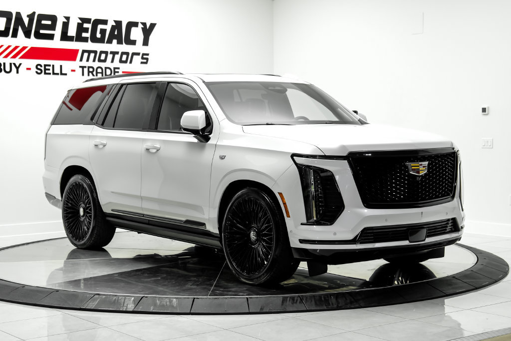 Used 2025 Cadillac Escalade Sport Platinum AWD/4WD image 3