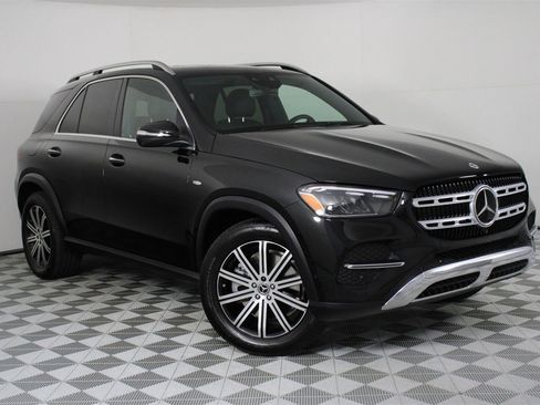 Used 2025 Mercedes-Benz GLE 450e 4MATIC image 9