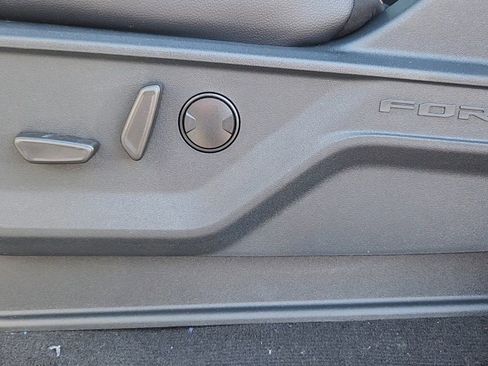 New 2026 Ford F350 Lariat w/ Black Appearance Package image 8