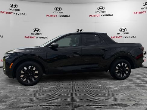 Certified 2025 Hyundai Santa Cruz SE FWD image 6