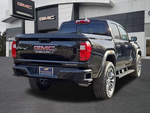 Used 2023 GMC Canyon Denali image 6