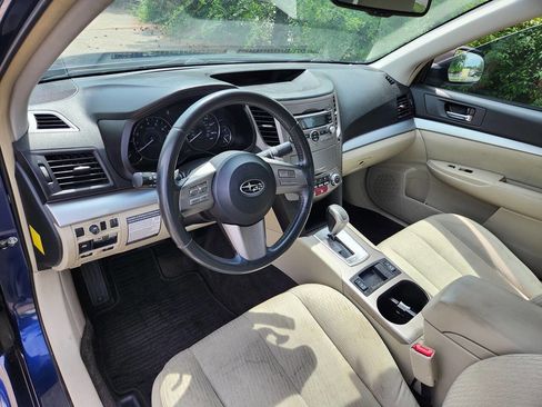 Used 2011 Subaru Legacy 2.5i Premium w/ All-Weather Pkg AWD/4WD image 7