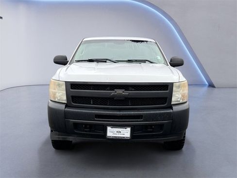 Used 2011 Chevrolet Silverado 1500 W/T image 8