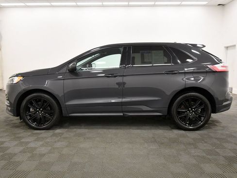 Used 2021 Ford Edge ST-Line w/ Cold Weather Package AWD/4WD image 4