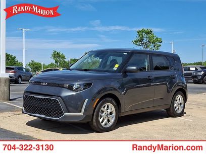 Used 2025 Kia Soul LX w/ LX Technology Package