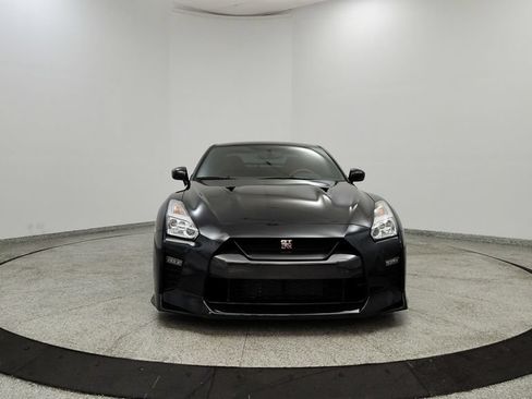 Used 2020 Nissan GT-R Premium w/ Premium Interior Package AWD/4WD image 8
