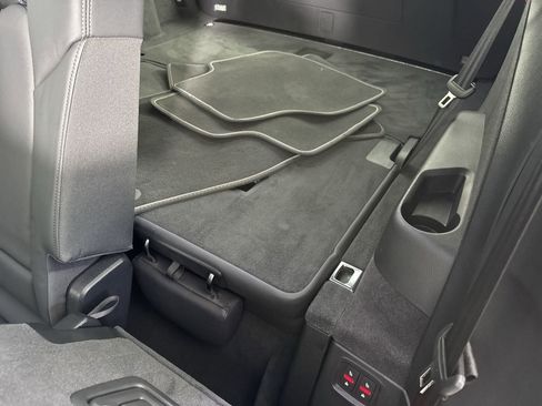 Used 2025 Audi Q7 3.0T Premium Plus image 23