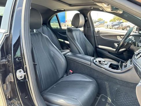 Used 2020 Mercedes-Benz E 350 4MATIC Sedan image 25