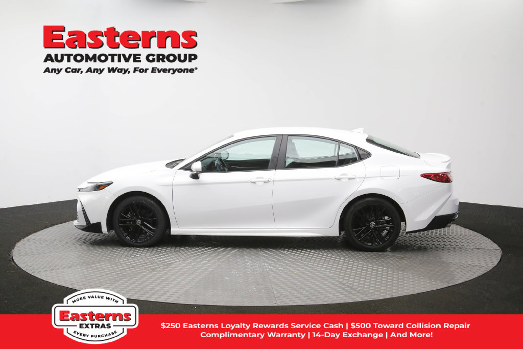 Used 2025 Toyota Camry SE FWD image 62