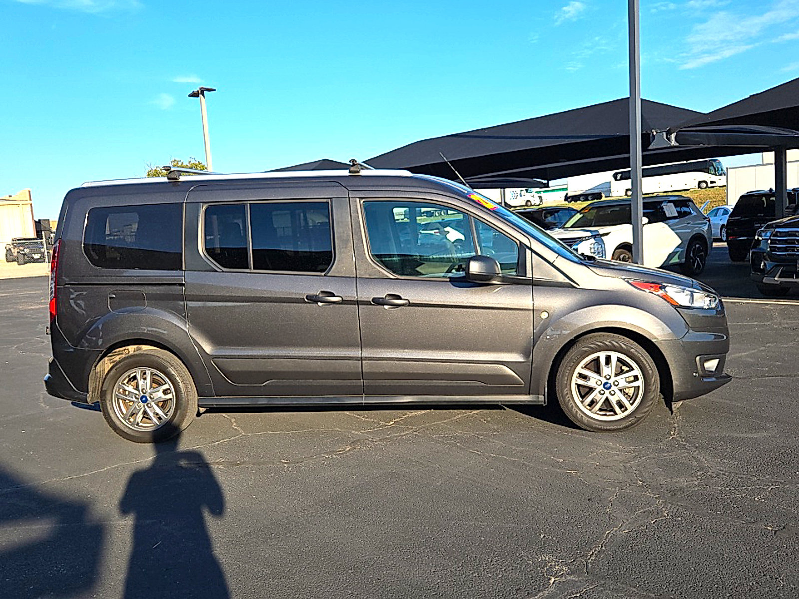 Used 2021 Ford Transit Connect XLT FWD image 5