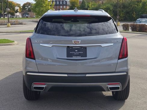 New 2025 Cadillac XT5 Premium Luxury w/ LPO, Floor Liner Package image 17
