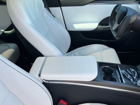 Used 2022 Tesla Model S Plaid AWD/4WD image 10