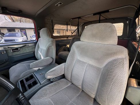 Used 1989 GMC Jimmy 4WD image 13