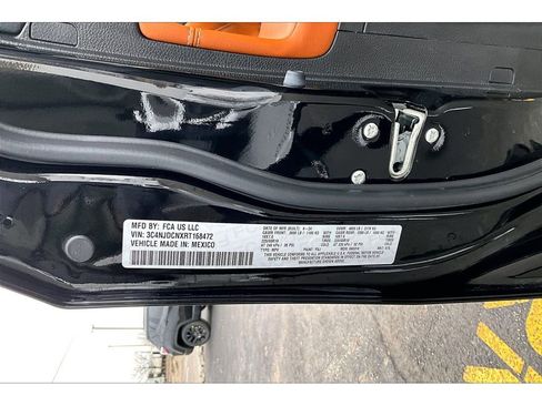 Used 2024 Jeep Compass Limited image 36