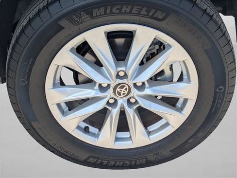 Used 2026 Toyota Corolla Cross LE FWD image 15