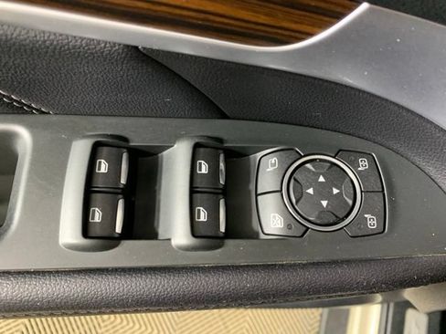 Used 2017 Ford Explorer Limited w/ Equipment Group 301A AWD/4WD image 34