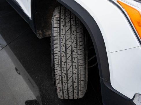 Used 2019 GMC Acadia SLE image 50