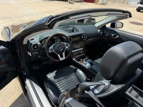 Used 2013 Mercedes-Benz SL 550 image 10