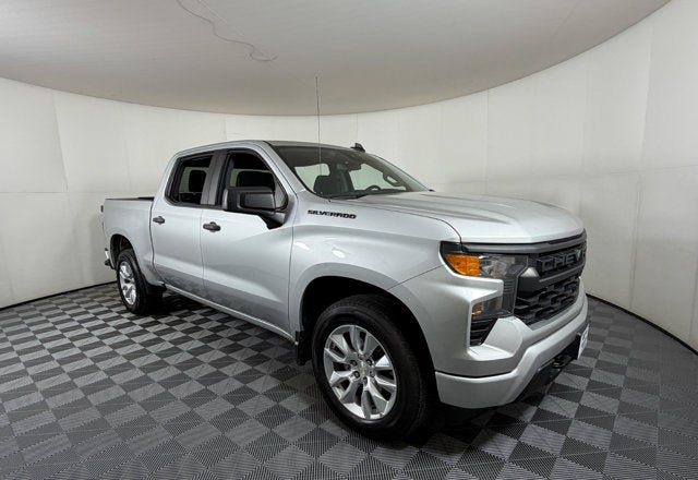 Used 2022 Chevrolet Silverado 1500 Custom w/ LPO, Dark Essentials Package RWD image 1
