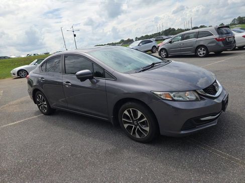 Used 2015 Honda Civic EX image 3