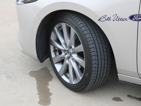 Used 2023 MAZDA MAZDA3 s image 31