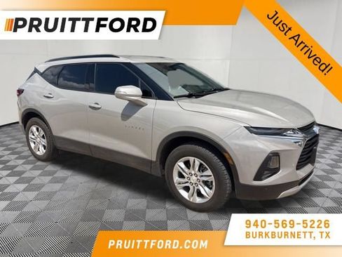 Used 2021 Chevrolet Blazer LT FWD image 1