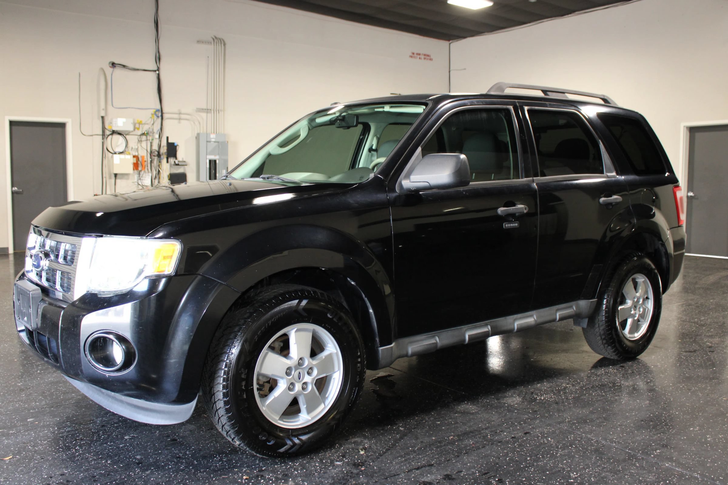 Used 2009 Ford Escape XLT FWD image 6