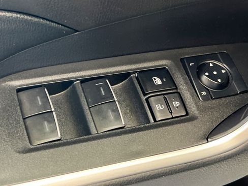 Used 2024 Toyota RAV4 XLE FWD image 13