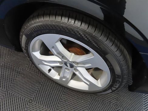 Used 2018 Audi A3 2.0T Premium image 7