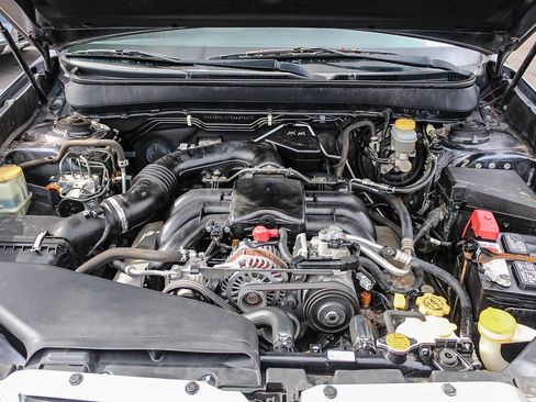 Used 2014 Subaru Outback 3.6R Limited image 30