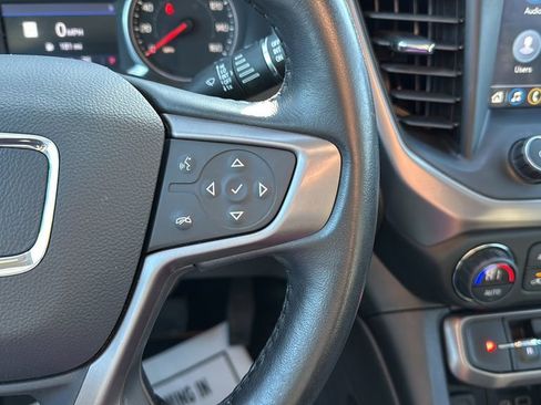 Used 2022 GMC Acadia AT4 image 30