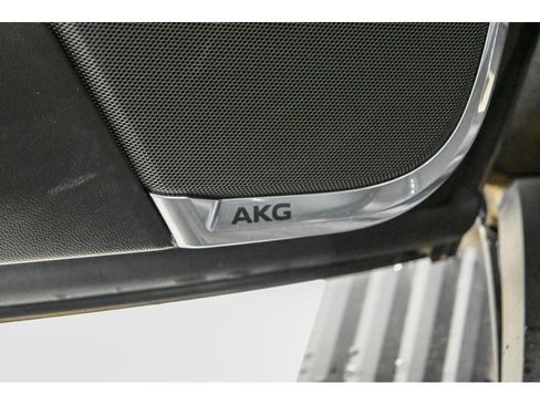 Used 2022 Cadillac Escalade ESV Premium Luxury Platinum image 36